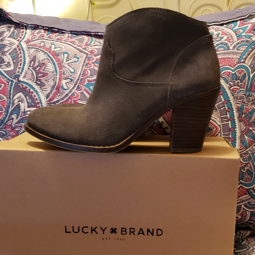 Lucky Brand Eller suede ankle boots in Storm